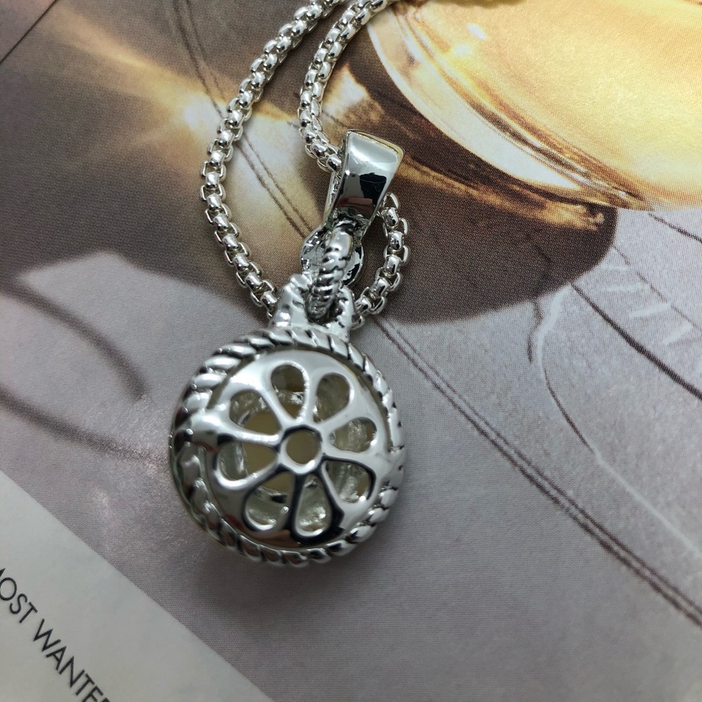 Silver Necklace - Picture 4 of 6